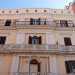 Si tratta di un edificio residenziale vistoso e raffinato di colore rosa antico che si affaccia su via Napoli al civico 236. Lo chiamiamo il castello  ci dice la 70enne Adriana che abita in questo stabile da cinquantanni -. Questo palazzo  molto antico, risale probabilmente alla fine dell800